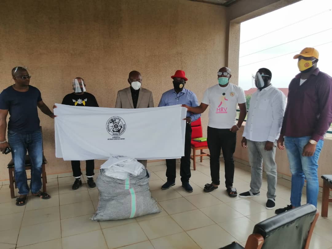 Brothers Across Nigeria Donates Bedding Sets to Teaching Hospital